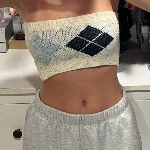 princess polly top - Picture 1 of 3